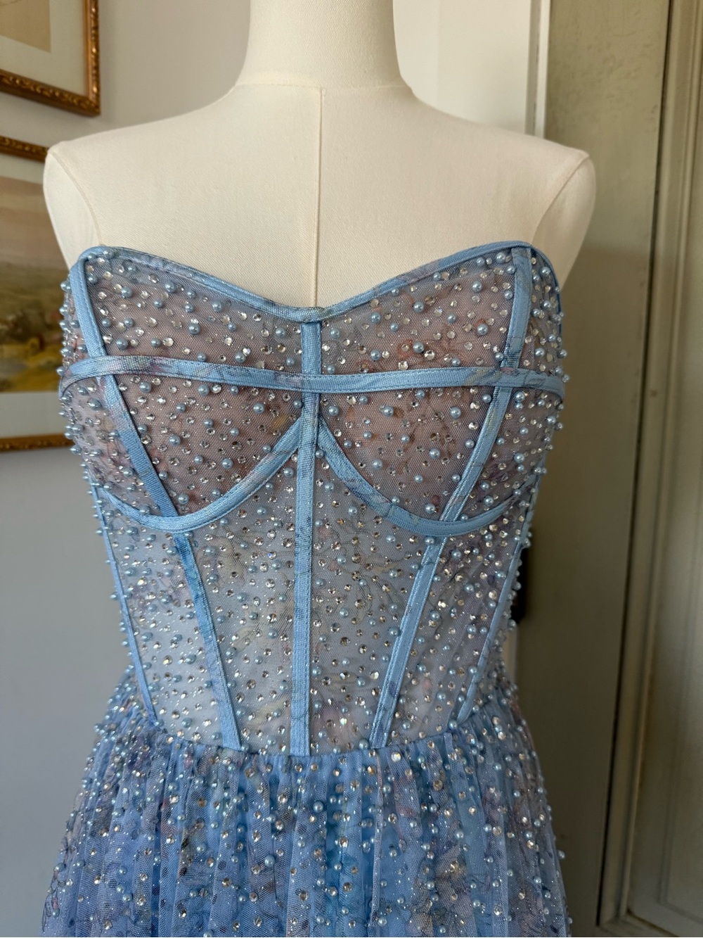 JOVANI JVN NWT Strapless Gown